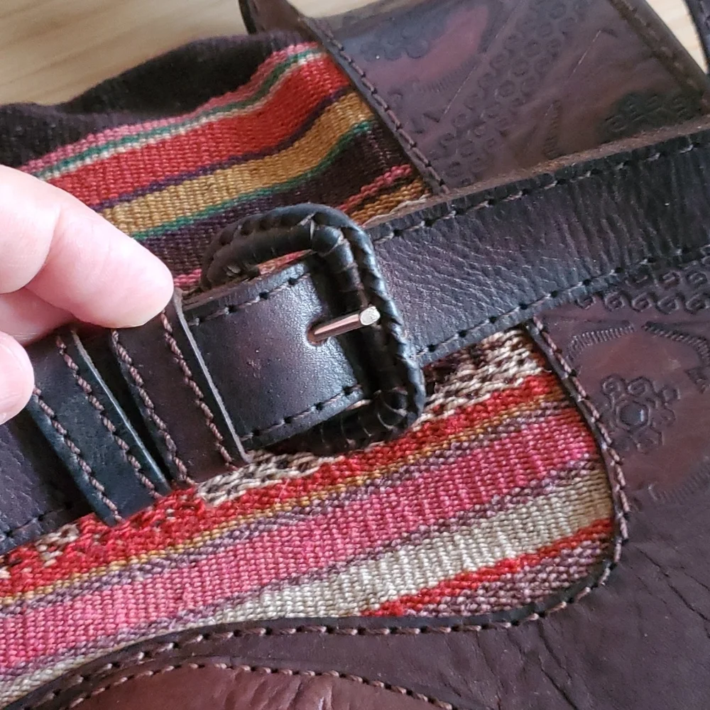 Guatemalan Leather‎ Crossbody bag